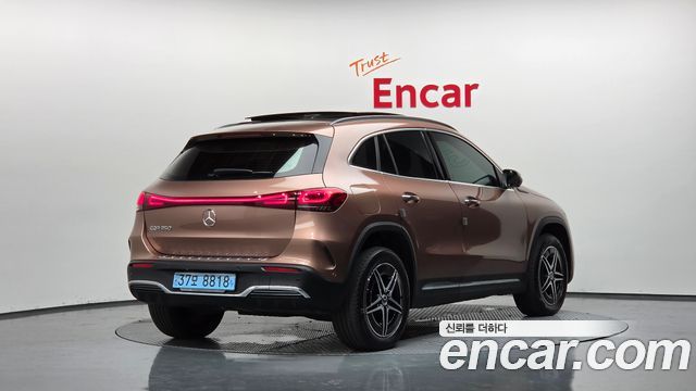 Mercedes-Benz EQA EQA250 AMG Package Plus — пробег 115 875 км — фото 2 из 5
