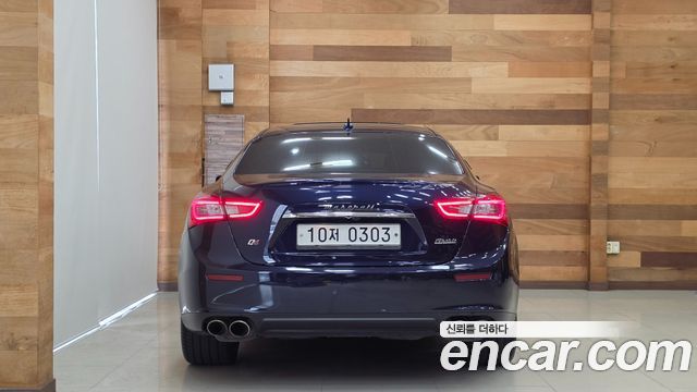 Maserati Ghibli из Кореи Encar