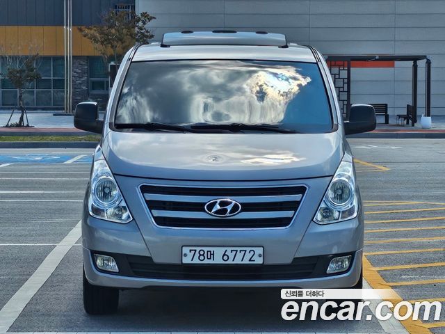 Hyundai Starex 4WD 11-Seater Wagon Modern — пробег 100 419 км — фото 2 из 5