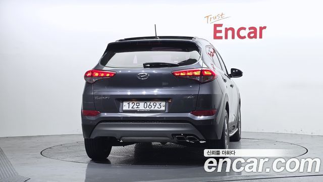 Hyundai Tucson из Кореи Encar