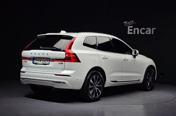 Volvo XC60 B5 Ultra Bright — пробег 22 783 км — фото 2 из 5