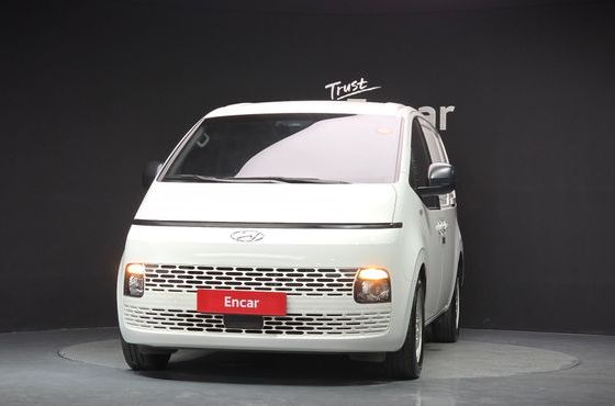 Hyundai Staria Cargo 3-Seater Smart — пробег 43 770 км — фото 3 из 5