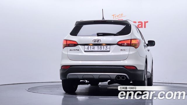 Hyundai Santafe Diesel(e-VGT) 2.2 2WD Premium — пробег 184 653 км — фото 4 из 5
