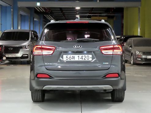 Kia Sorento Diesel 2.0 2WD Prestige — пробег 181 830 км — фото 3 из 5