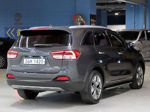 Kia Sorento Diesel 2.0 2WD Prestige — пробег 181 830 км — фото 4 из 5