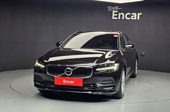 Volvo S90 T5 Momentum — пробег 83 961 км — фото 3 из 5