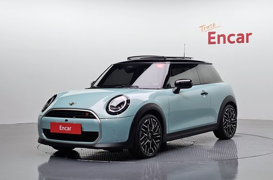 Mini Cooper Favoured — пробег 36 444 км — фото 1 из 5