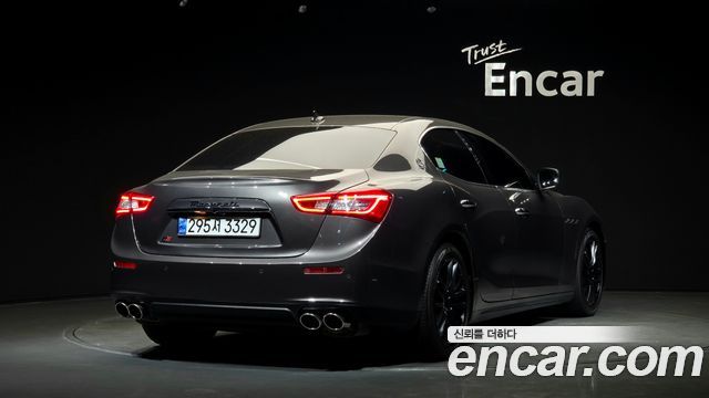 Maserati Ghibli из Кореи Encar