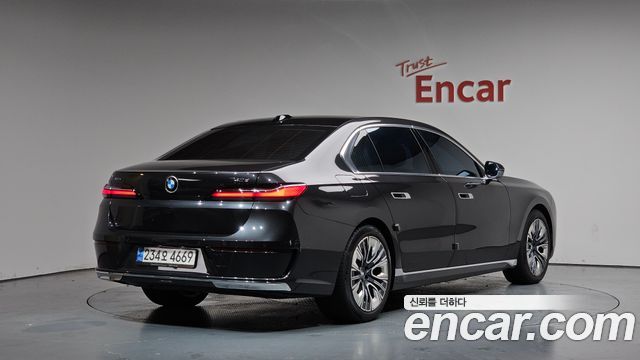 BMW 7-Series 740d xDrive Design Pure Excellence — пробег 74 399 км — фото 2 из 5