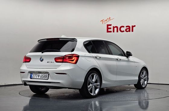 BMW 1-Series 118d Sport Special Edition 5Door — пробег 104 984 км — фото 2 из 5