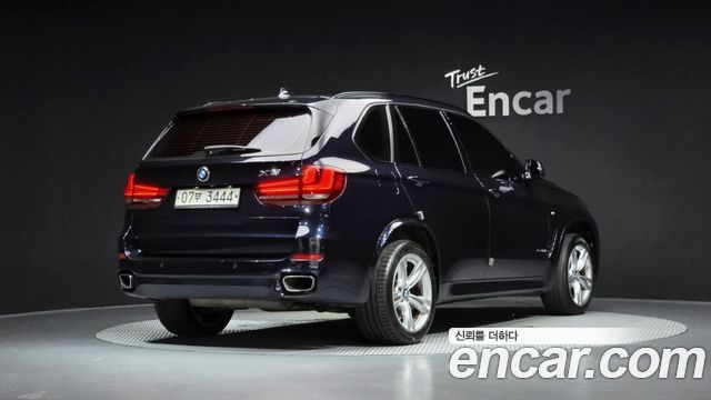 BMW X5 xDrive 30d M Sport package — пробег 105 603 км — фото 2 из 5