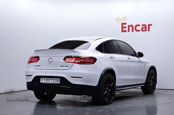 Mercedes-Benz GLC-Class AMG GLC43 4MATIC Coupe — пробег 58 693 км — фото 2 из 5