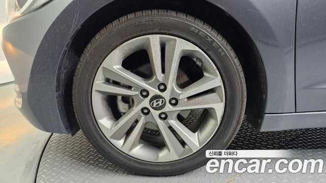 Hyundai AVANTE из Кореи Encar
