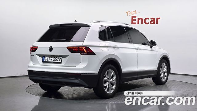 Volkswagen Tiguan 2.0 TDI Premium — пробег 57 069 км — фото 2 из 5