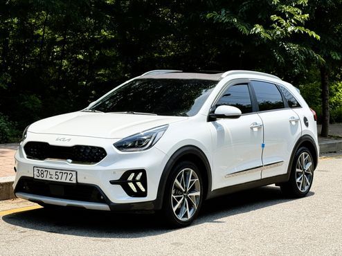 Kia Niro 1.6 HEV Signature — пробег 46 000 км — фото 1 из 5