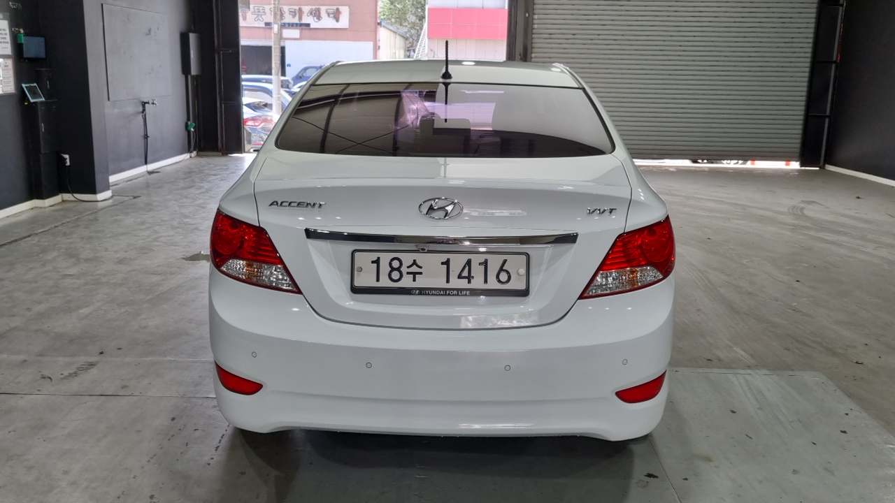 Hyundai Accent 1.4 VVT Morden(Disabled) — пробег 95 348 км — фото 4 из 5