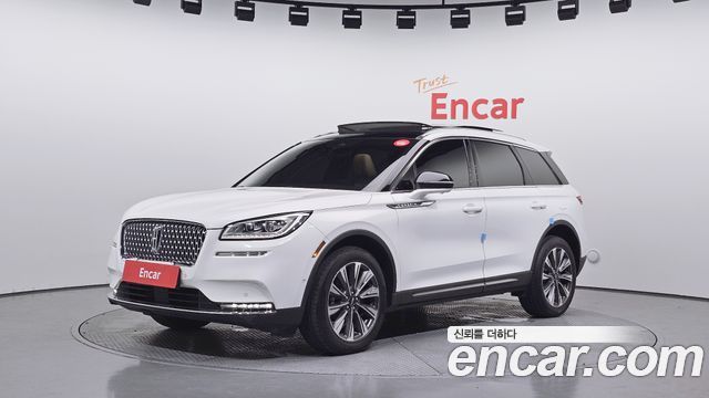 Lincoln Corsair 2.0 Reserve AWD — пробег 108 176 км — фото 1 из 5