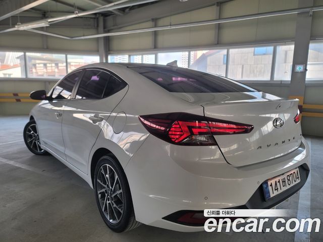 Hyundai AVANTE из Кореи Encar