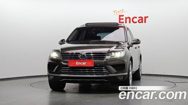 Volkswagen Touareg V6 3.0 TDI Bluemotion Premium 7P5 — пробег 256 586 км — фото 3 из 5