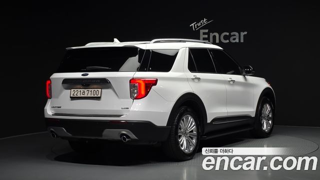Ford Explorer 2.3 LimIted 4WD — пробег 61 386 км — фото 2 из 5