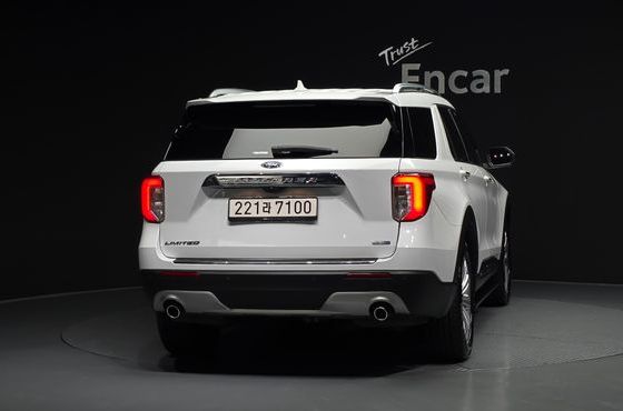 Ford Explorer 2.3 LimIted 4WD — пробег 61 386 км — фото 4 из 5