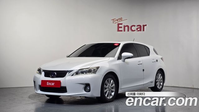 Lexus CT200h 1.8 Compact Trendy ZWA10 — пробег 107 061 км — фото 1 из 5
