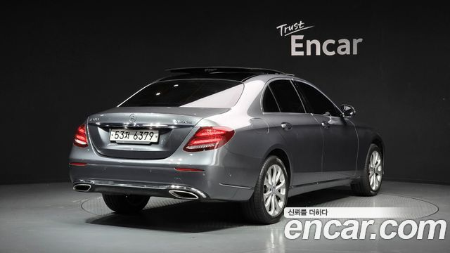 Mercedes-Benz E-Class из Кореи Encar
