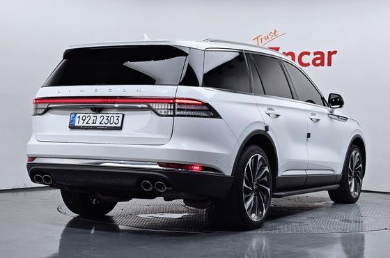 Lincoln Aviator 3.0 Reserve AWD — пробег 68 135 км — фото 2 из 5