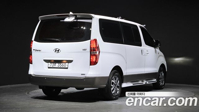 Hyundai Starex 4WD 11-Seater Wagon Modern Special — пробег 142 119 км — фото 2 из 5