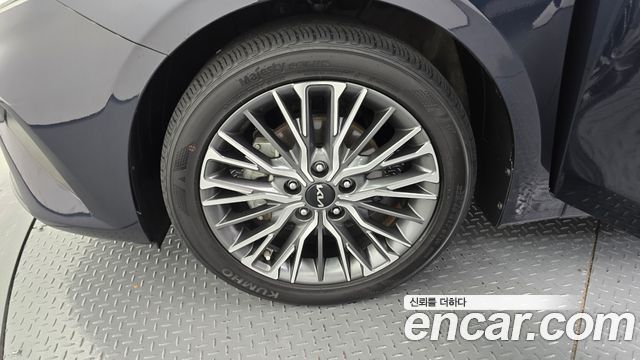 Kia K3 из Кореи Encar