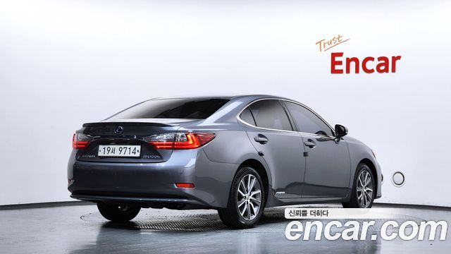 Lexus ES Supreme XV60 — пробег 179 908 км — фото 2 из 5