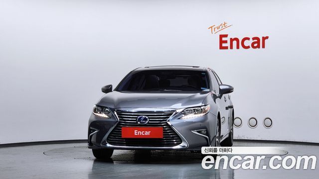 Lexus ES Supreme XV60 — пробег 179 908 км — фото 3 из 5