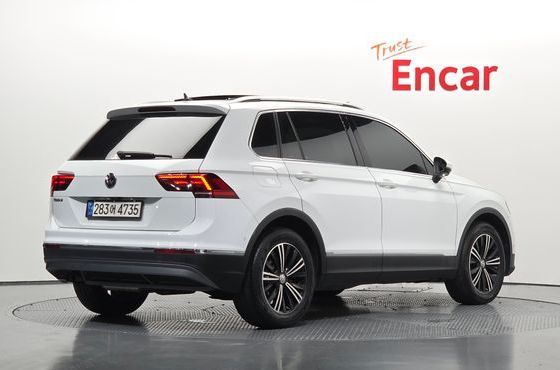 Volkswagen Tiguan 2.0 TDI Prestige — пробег 89 213 км — фото 2 из 5