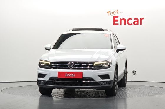 Volkswagen Tiguan 2.0 TDI Prestige — пробег 89 213 км — фото 3 из 5