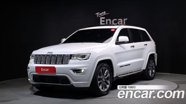 Jeep Cherokee 3.0 Diesel Overland WK2 — пробег 105 665 км — фото 1 из 5