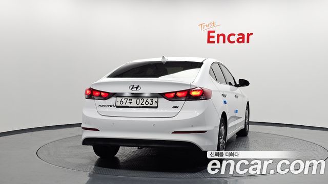 Hyundai AVANTE из Кореи Encar