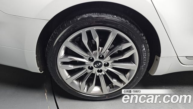 Kia K7 из Кореи Encar
