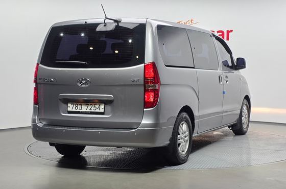 Hyundai Starex 12-Seater Wagon Smart — пробег 155 015 км — фото 2 из 5