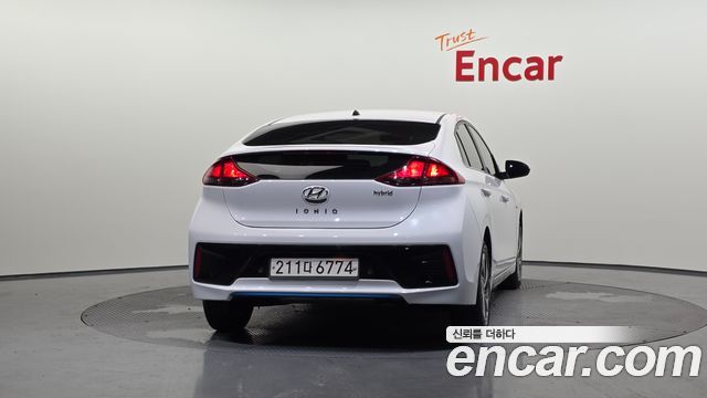 Hyundai Ioniq из Кореи Encar
