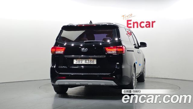 Kia Carnival из Кореи Encar