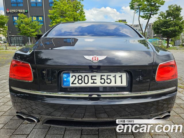 Bentley Flying Spur из Кореи Encar