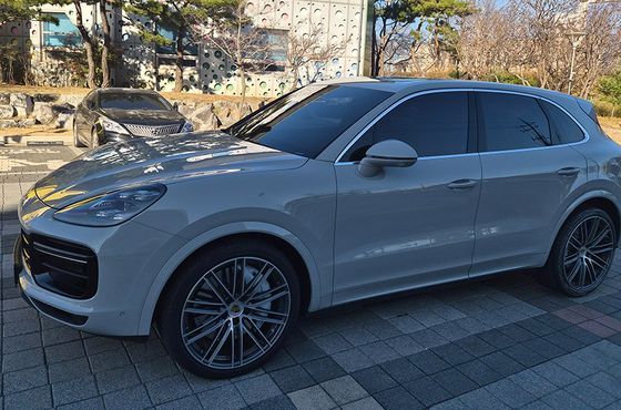 Porsche Cayenne 4.0 Turbo — пробег 9 700 км — фото 2 из 5