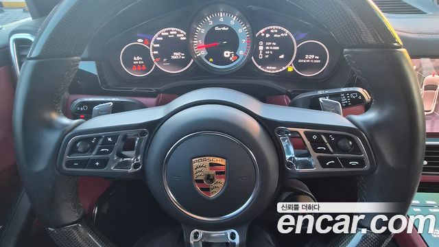 Porsche Cayenne 4.0 Turbo — пробег 9 700 км — фото 5 из 5