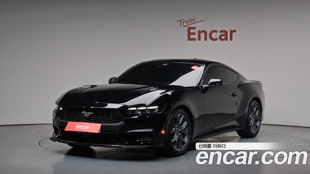 Ford Mustang 2.3 EcoBoost Premium Coupe — пробег 6 398 км — фото 1 из 5