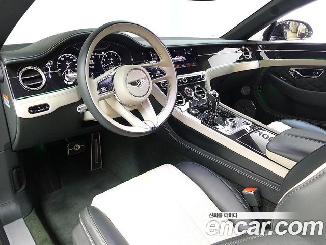 Bentley Continental 4.0 GT Azure — пробег 9 400 км — фото 4 из 5