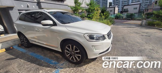 Volvo XC60 D5 AWD 1st — пробег 92 564 км — фото 3 из 5