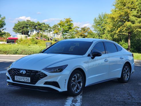 Hyundai Sonata 2.0 Premium Plus — пробег 111 012 км — фото 2 из 5