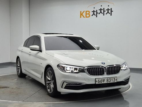 BMW 5-Series 520i Luxury — пробег 141 298 км — фото 4 из 5