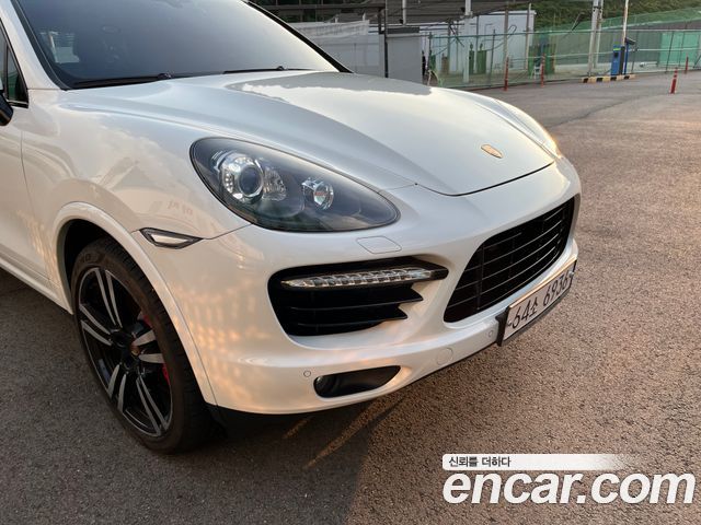 Porsche Cayenne 4.8 Turbo S 958 — пробег 100 000 км — фото 3 из 5