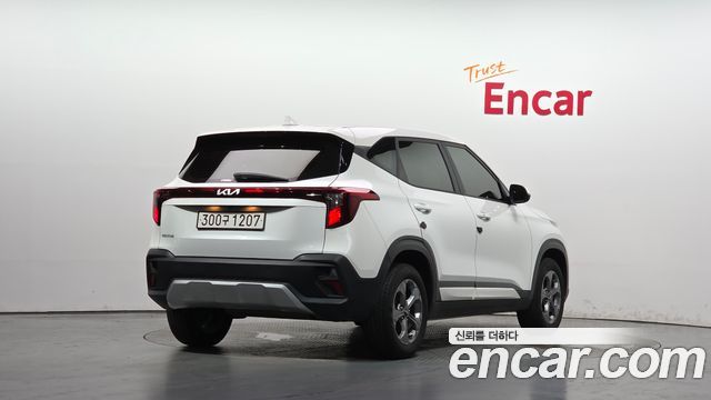 Kia Seltos из Кореи Encar